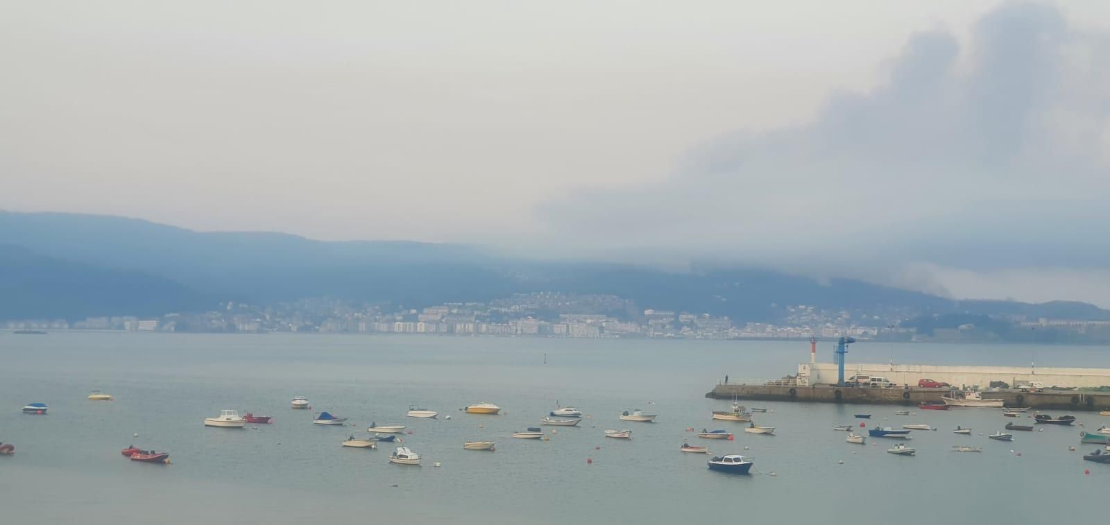 Un incendio calcina 50 hectáreas en Baiona