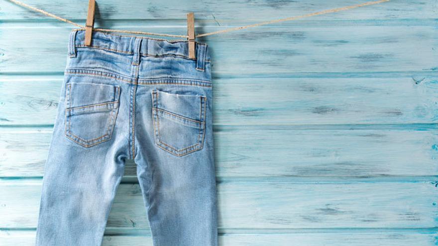 CINTA ADHESIVA: Amazon vende el producto definitivo con que arreglar el bajo de tus pantalones de coser