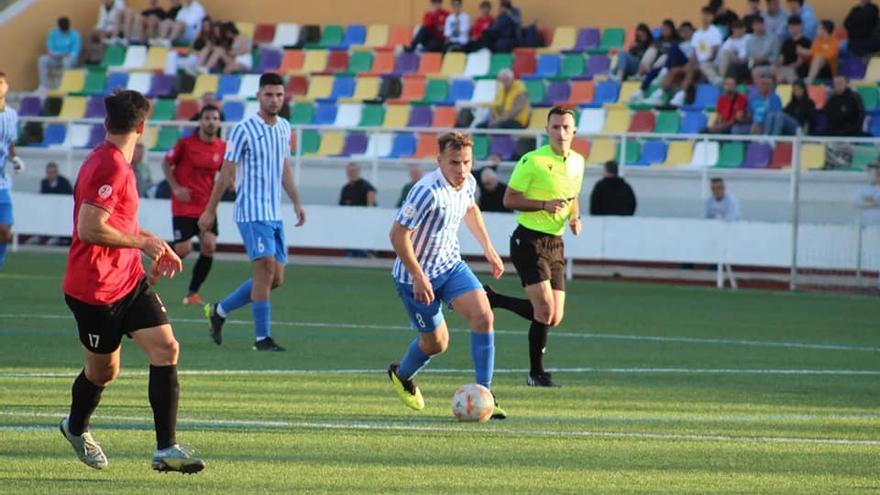 El CF Gandia, a ganar y a esperar