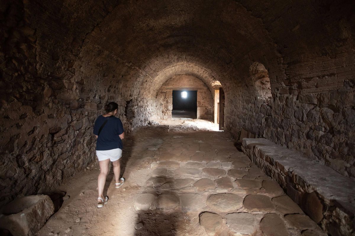 Otra perspectiva de las caballerizas.