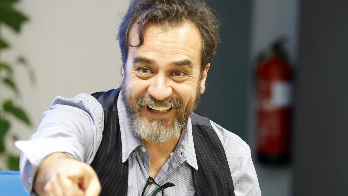 Pedro Feijoo, escritor: «Comparámonos coa idea de realidade dos influencers e acabamos desmerecendo o que temos que contar»