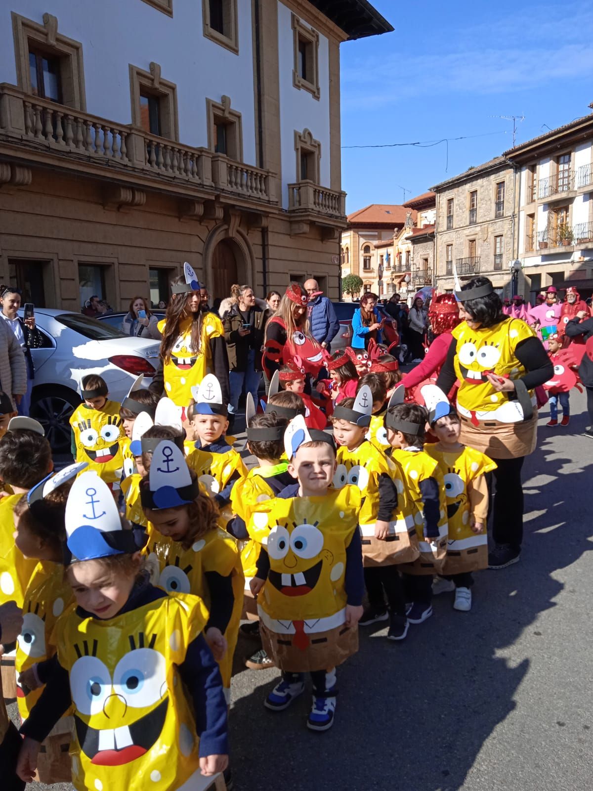 El fondo marino, protagonista del carnaval del colegio Maliayo