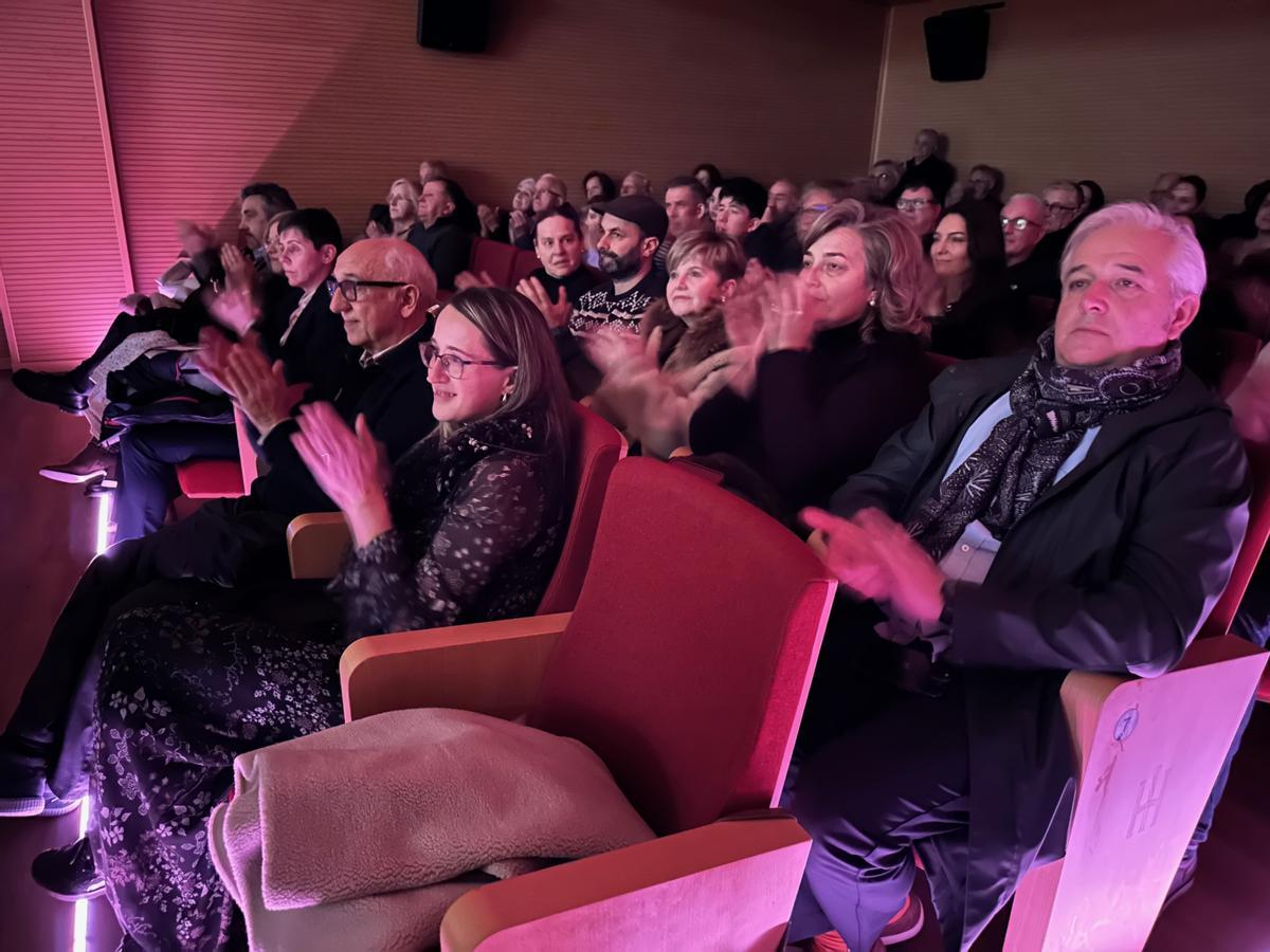 La Gala del Deporte de Navia, un aplauso al esfuerzo y la determinación La Gala del Deporte de Navia, un aplauso al esfuerzo y la determinación