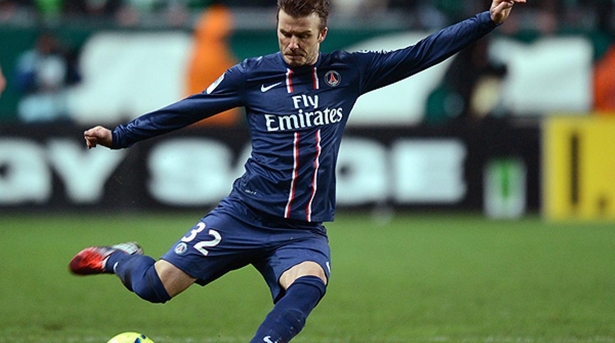 El futbolista anglès ha informat que es retira en un comunicat tres dies després de guanyar la Lliga francesa.