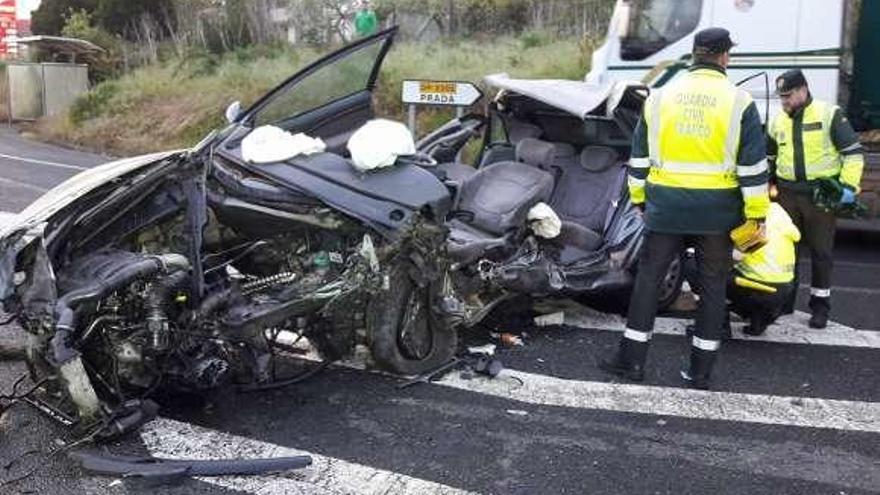 Accidente de tráfico mortal en Padrón. // FdV