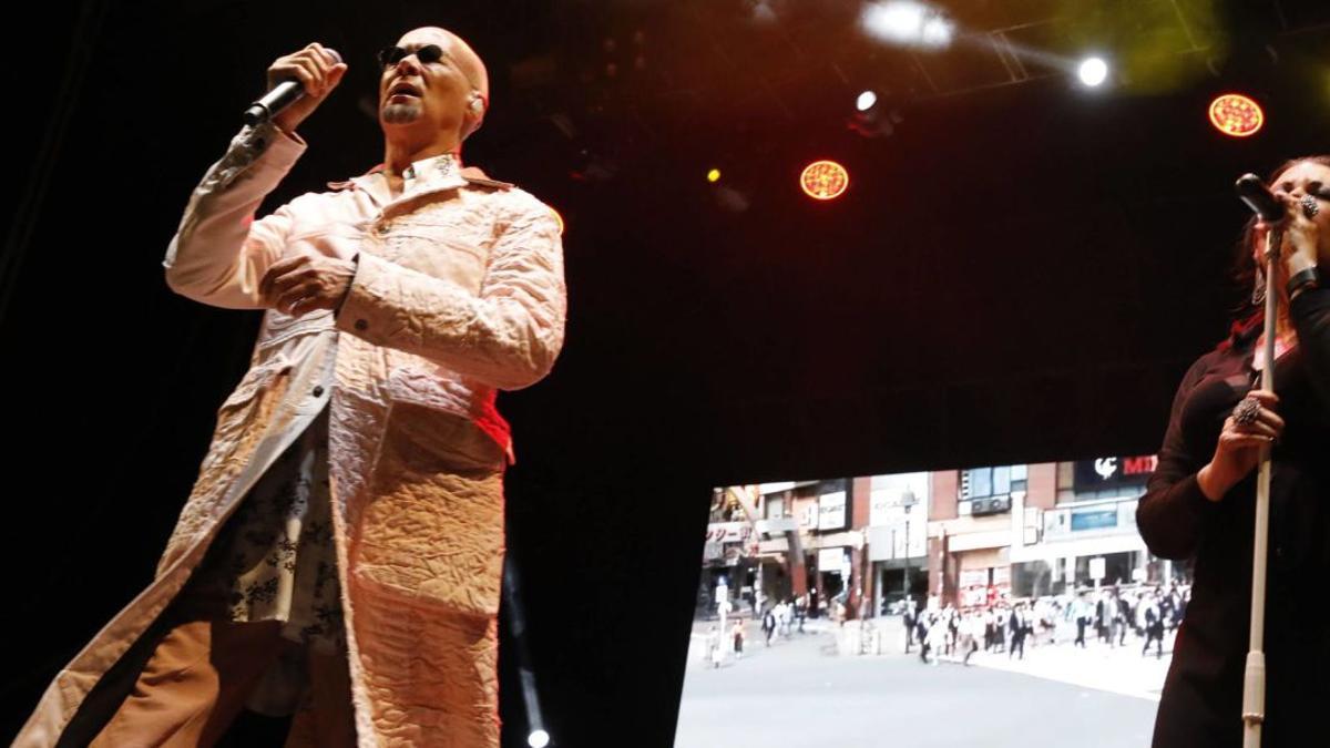 "Human League" durante su concierto, en la explanada de Poniente. | Ángel González