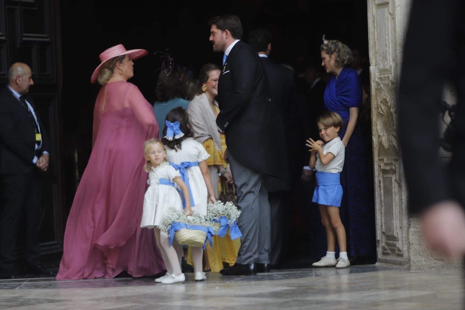 Así ha sido la llegada de los invitados a la boda real en València