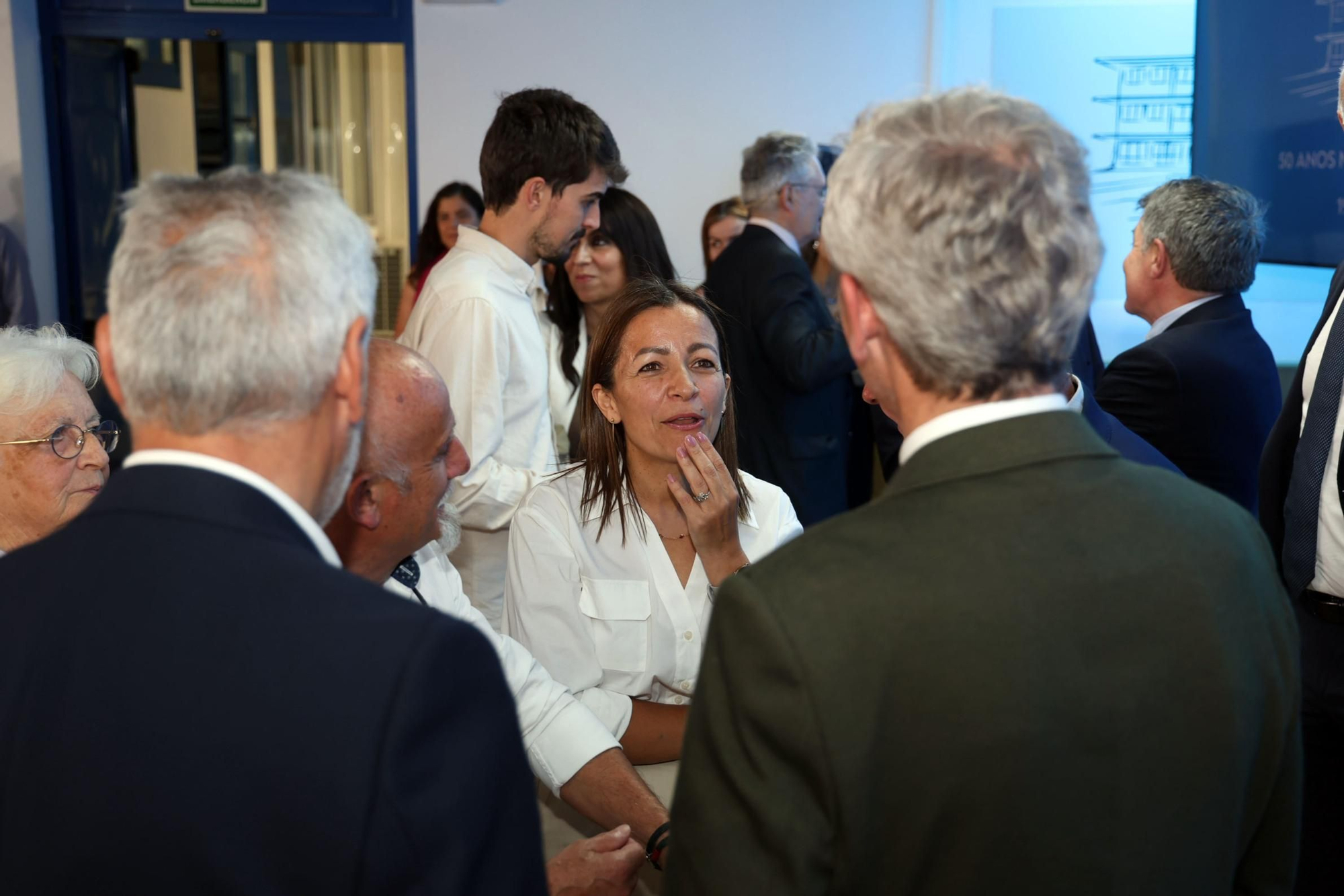 Asistentes a la conmemoración del 50 aniversario del CIMA, en Corón (Vilanova).