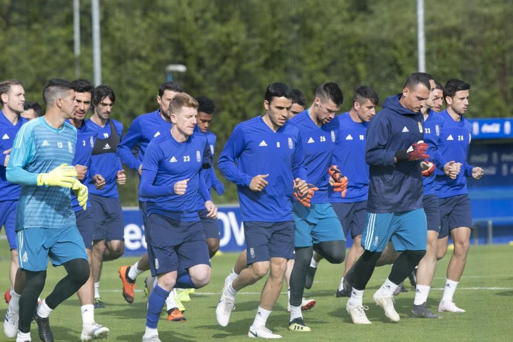 Primer día de Egea en el Oviedo tras su vuelta.