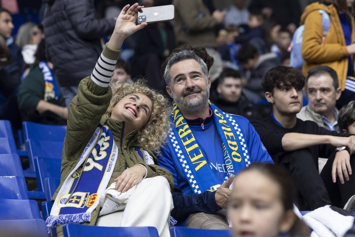 Las imágenes del partido entre el Real Oviedo y el Rayo Vallecano en el ...