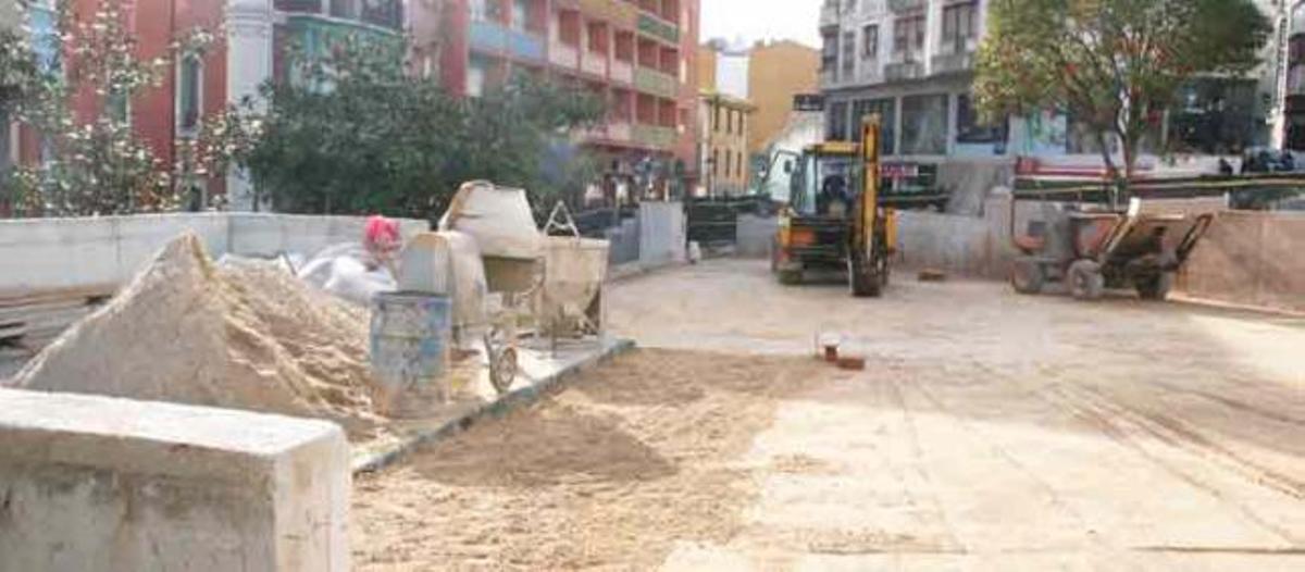 El retraso de una piedra prolonga hasta Semana Santa las obras en La Baragaña