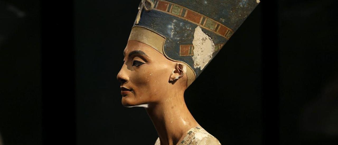 El busto de Nefertiti, en el Neues Museum de Berlín.