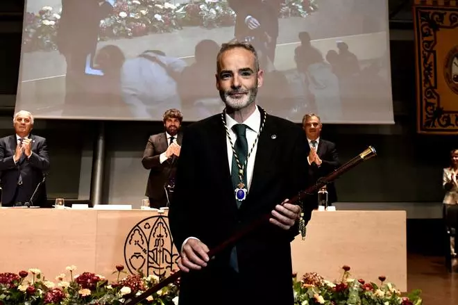 Las imágenes de la toma de la toma de posesión de Samuel Baixauli como rector de la UMU