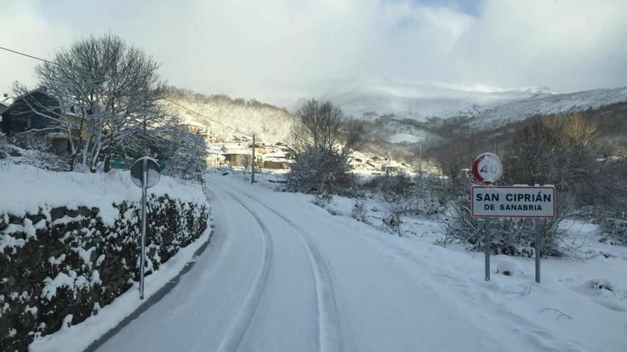 La nieve cubre Sanabria