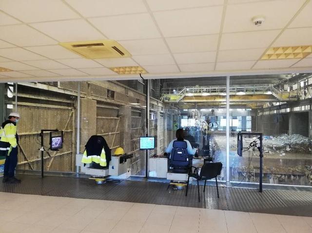 Puesto de control del pulpo de descarga de residuos de la planta de Nostián.