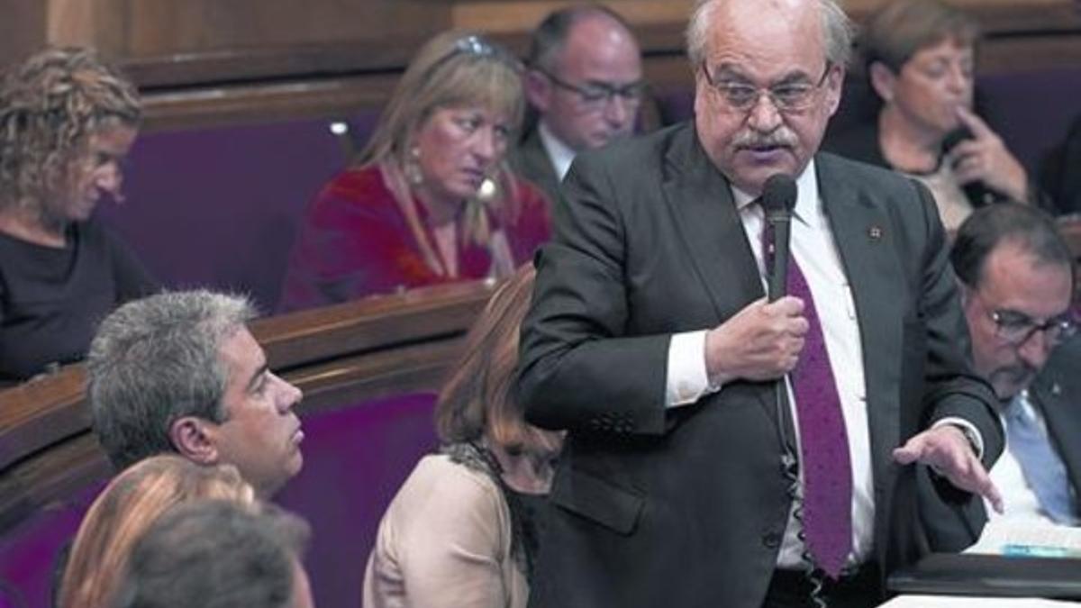 El 'conseller' de Economia, Andreu Mas-Colell, ayer en el Parlament.