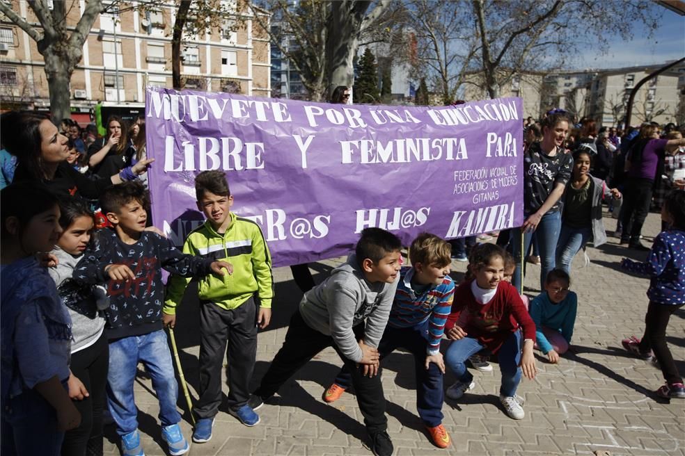 FOTOGALERÍA / 'Muévete al son de la igualdad'