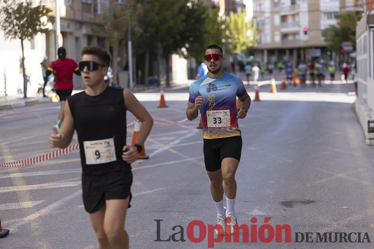Carrera '10K Assota por ti' en Caravaca (salida y giro primera vuelta)