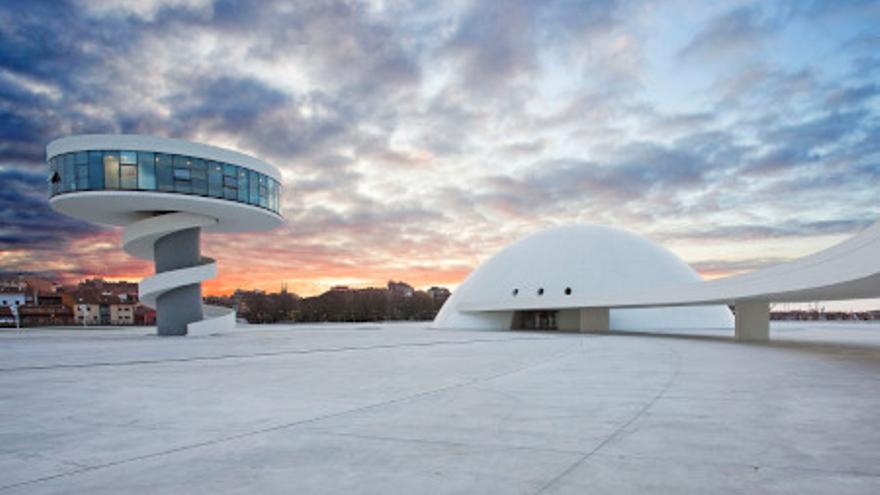 &#039;Centro Niemeyer. Reflejos de Asturias&#039;