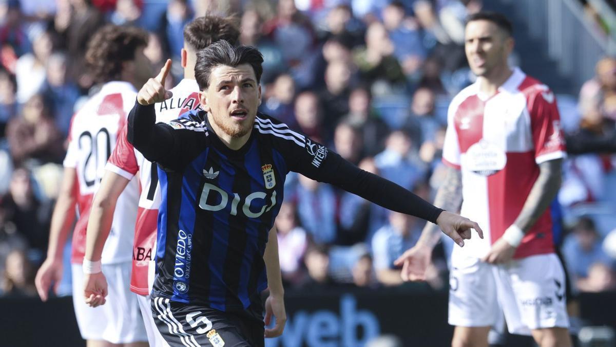 Derechos de terceros, amortizaciones, salarios… Las claves económicas para entender las ventas del Real Oviedo