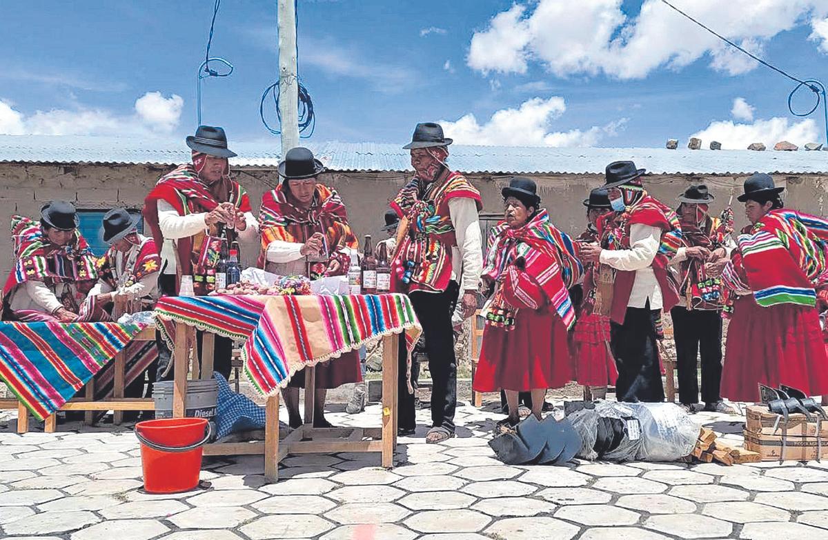 En Bolivia, organizaciones como ASA ofrecen alternativas ecológicas frente al extractivismo salvaje.