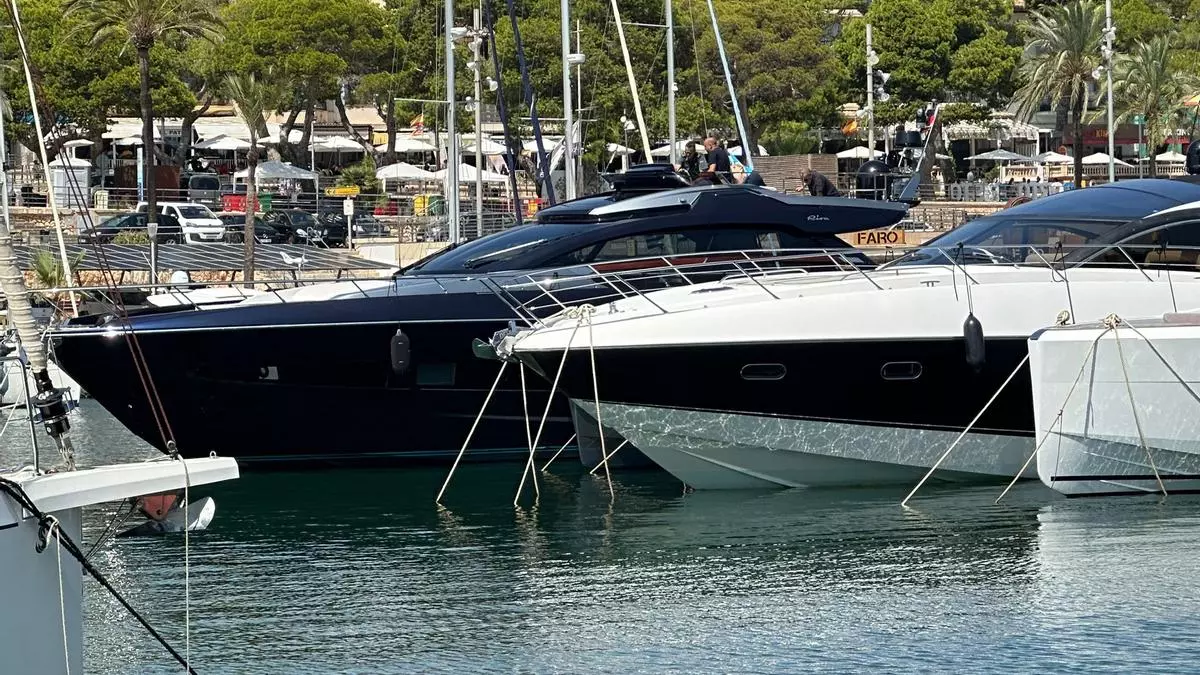 La Guardia Civil halla en Porto Cristo el yate que causó la muerte del joven en Cala Bona