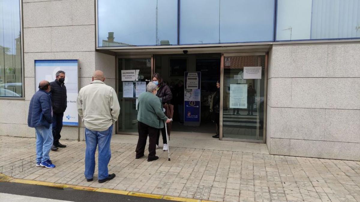 Acceso al Centro de Salud Benavente Norte. | E. P.