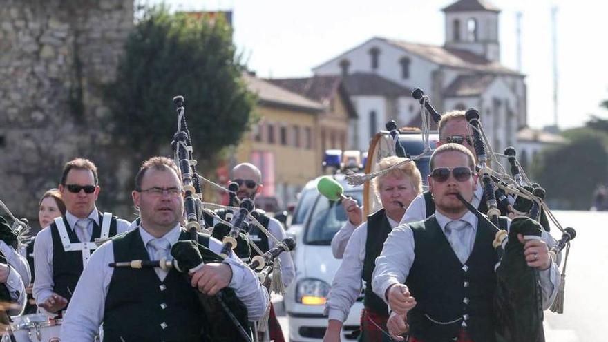 El Intercéltico llega hoy a su fin tras animar ayer las calles de Corvera