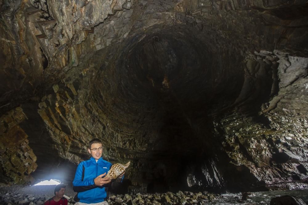 La Iglesiona que protege el Cantábrico