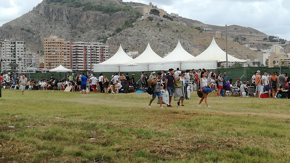 Los primeros campistas llegan al Medusa en Cullera