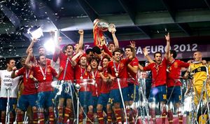 Tot Espanya celebra el triomf de ’La Roja’.