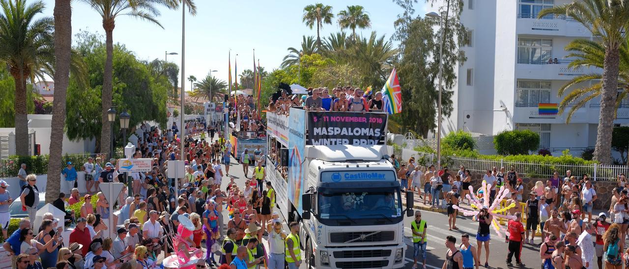 Imagen de archivo de la celebración de la cabalgata del Maspalomas Pride en 2018.