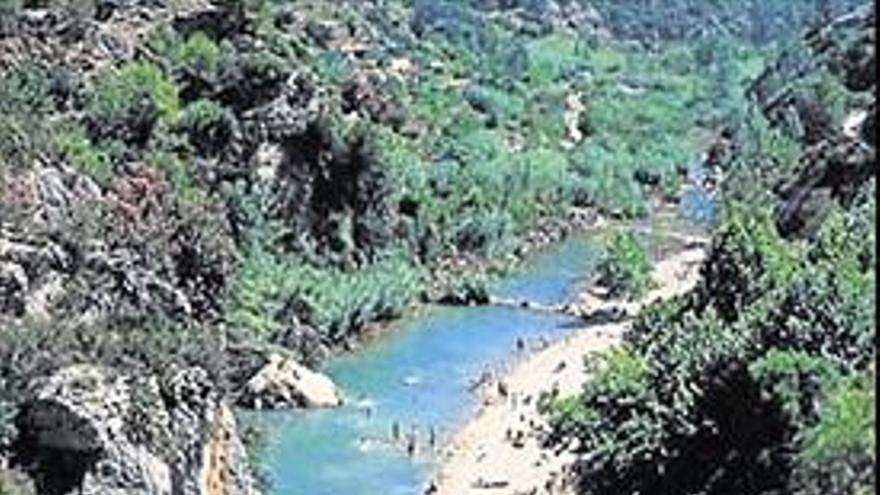 Montanejos ‘vende’ su balneario y sus zonas de baño naturales