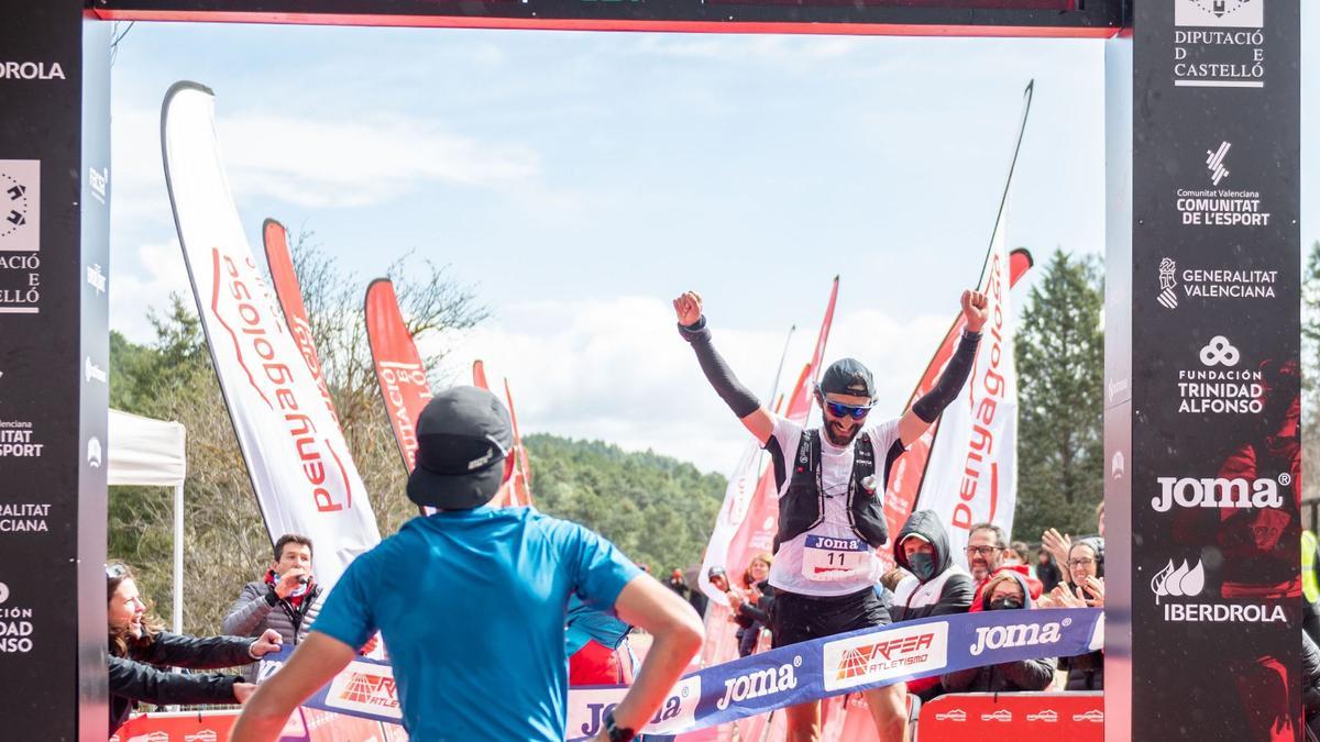 Aritz Egea se ha proclamado campeón de España de Ultra Trail Running de la Real Federación Española de Atletismo al finalizar 2º en la MiM y el ganador ser el francés Kevin Vermeulen.