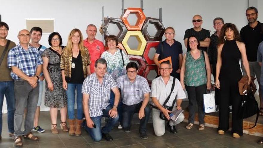 Los participantes del encuentro posan en la tradicional foto de familia.