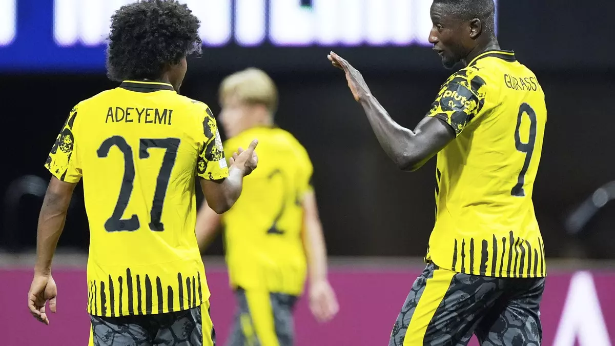 El Dortmund se cita con el Real Madrid en cuartos: Guirassy apacigua la épica de Ramos