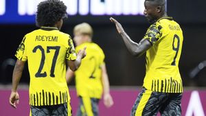 Adeyemi y Guirassy, la pareja letal del Borussia Dortmund contra Rayados de Monterrey.