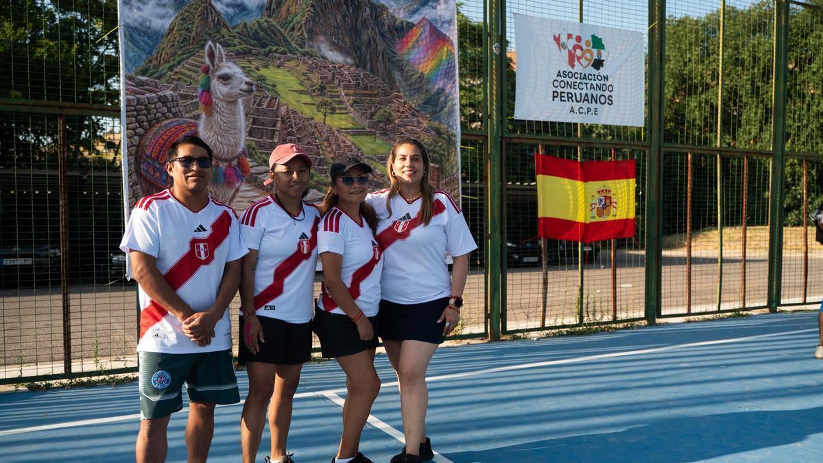 Galería | La comunidad peruana celebra sus Fiestas Patrias en Cáceres