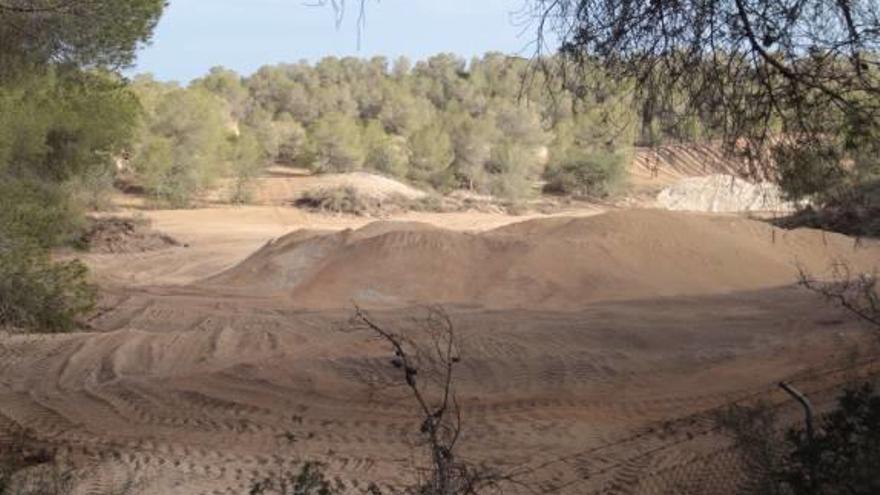 La mercantil que explota la finca La Torena dice que tiene autorización de Territorio