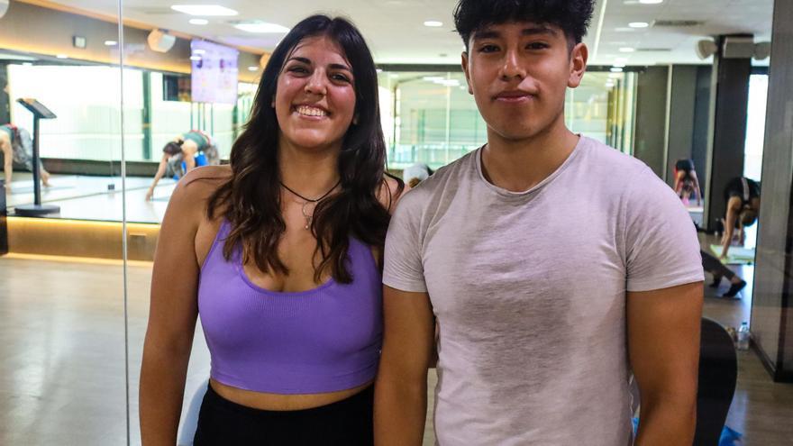 EL PERÚ WELLNESS: María se asegura de que Samuel no falte a las actividades de ZUMBA.