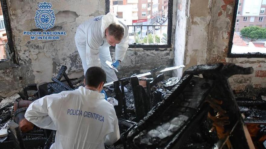 Fallece la anciana intoxicada en el incendio de su vivienda en Vila-real