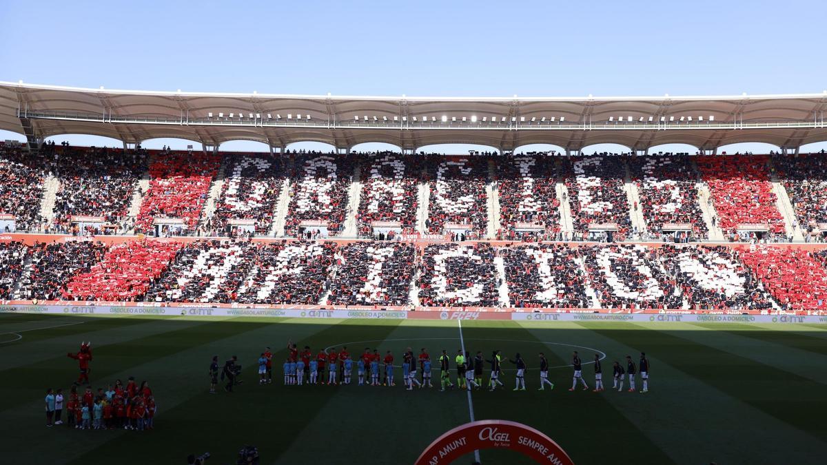 Imagen de la grada llena antes del partido entre el Real Mallorca y el Real Madrid.