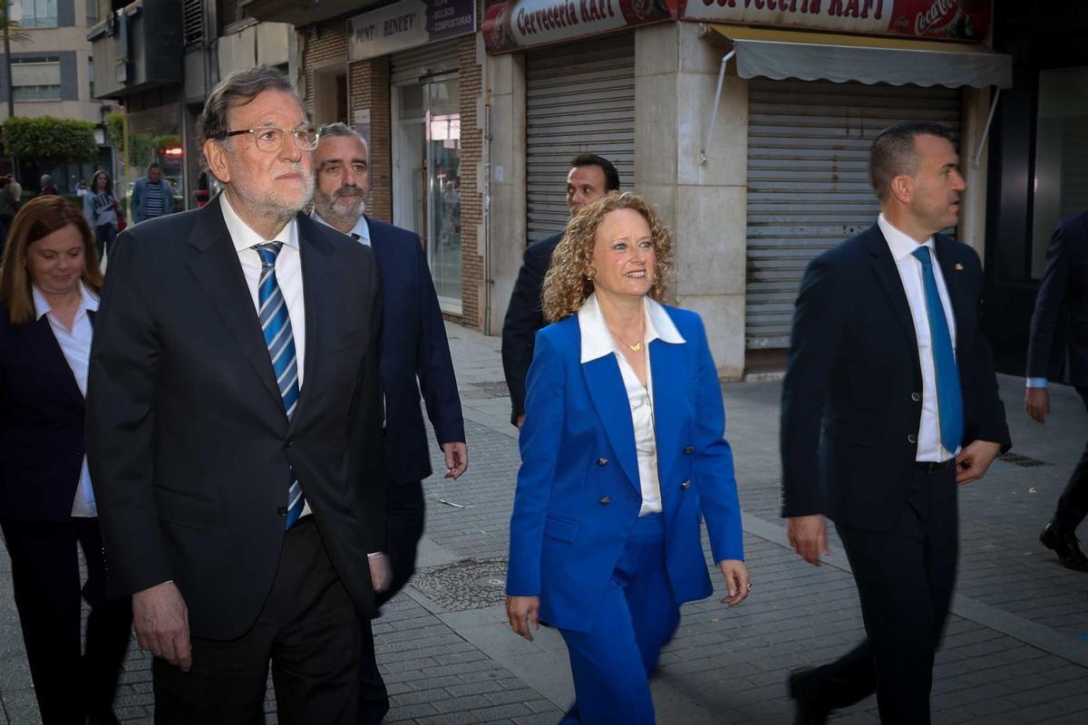 Rajoy con Folga y Vicente Mompó