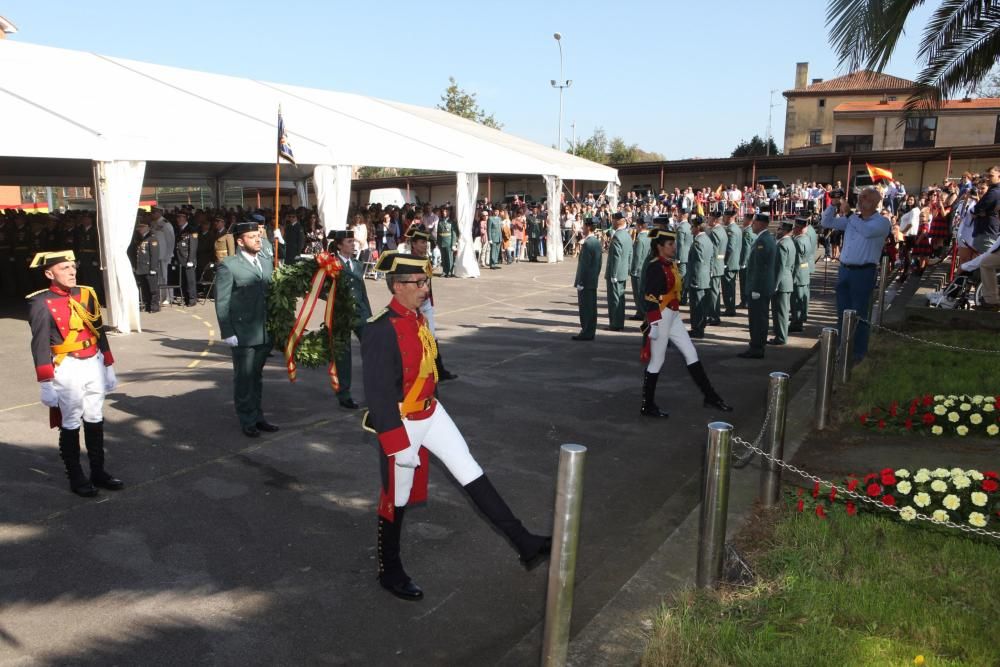 Actos del Día de la Hispanidad en la comandancia de la Guardia Civil de Gijón