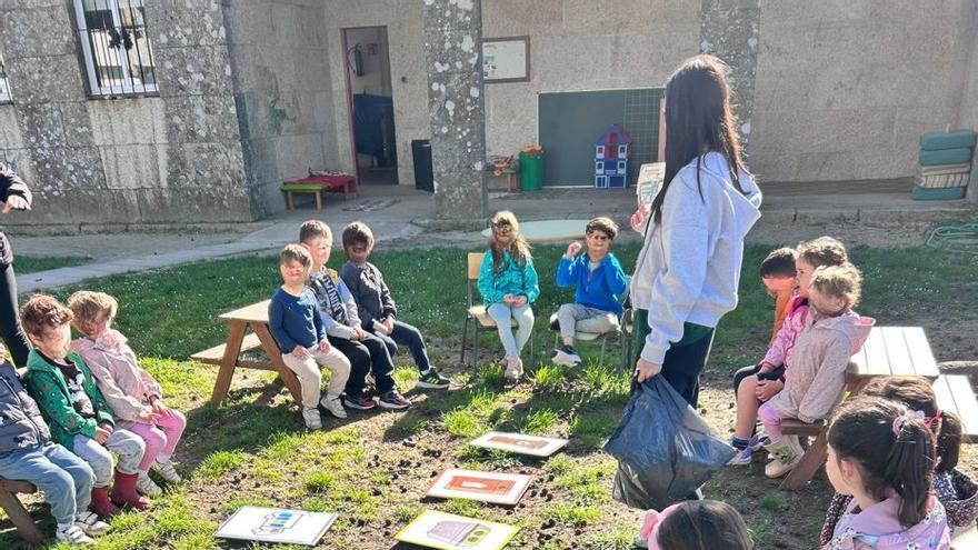 O CRA María Zambrano aprende a reciclar