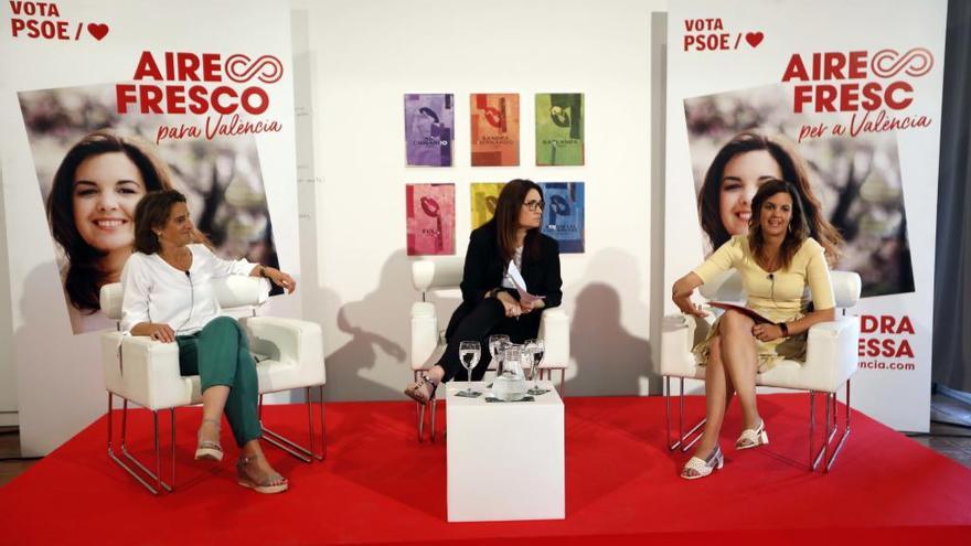 Teresa Ribera y Sandra Gómez, en el acto organizado en el Jardín Botánico.