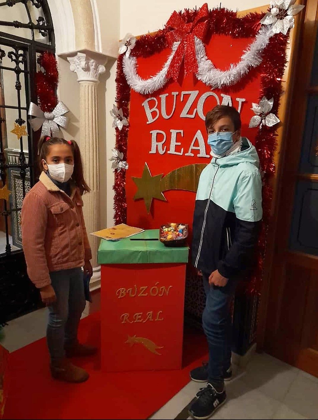 Buzón Real instalado durante esta semana en la Casa de la Cultura