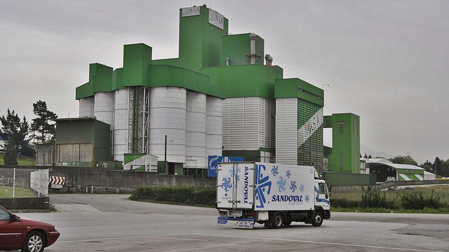 Consternación en Siero por el fallecimiento de un trabajador en una planta agropecuaria de Paredes: “Estamos devastados”