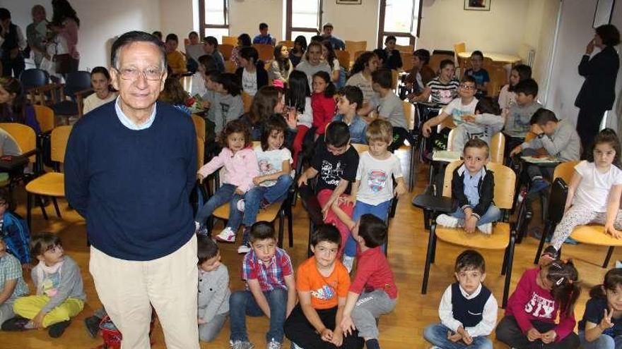 Ramón García, ayer, en Santa Eulalia de Oscos.