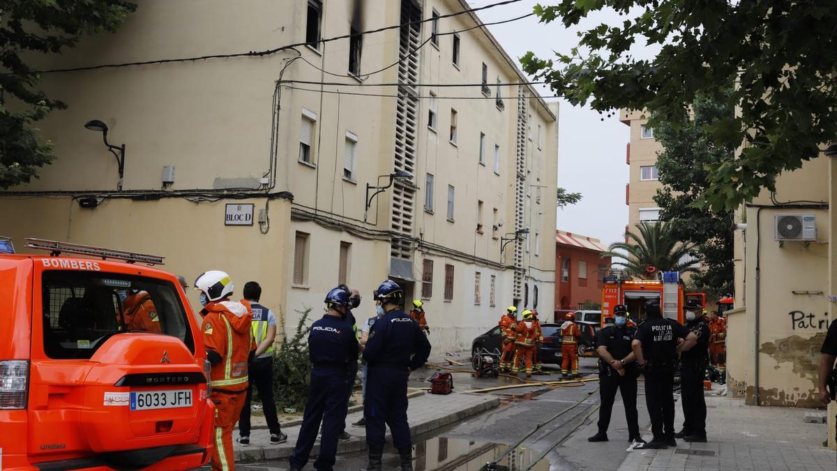 Incendio en Algemesí con un muerto y tres heridos